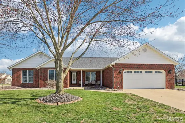 14220 Saint James Lane, Breese, IL 62230