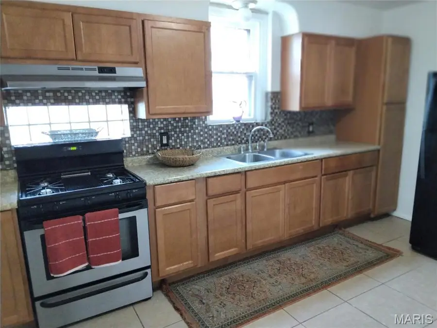 1239 Meyer Street, Saint Louis, MO 63130 - #3