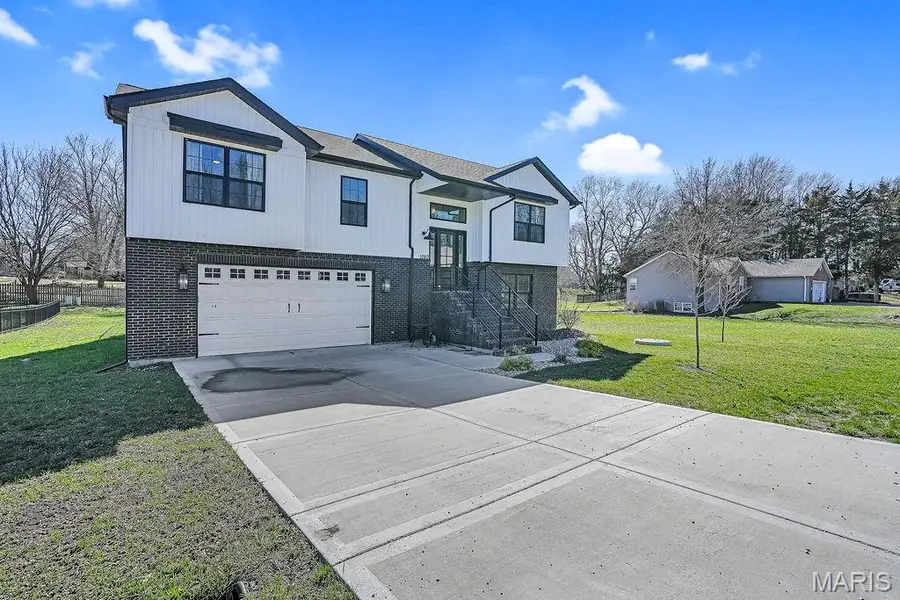 1080 Barbados Drive, Edwardsville, IL 62025 - #3