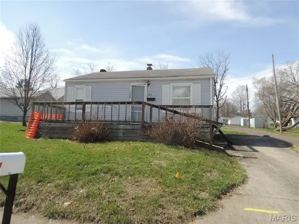 415 N Locust Street, Vandalia, IL 62471