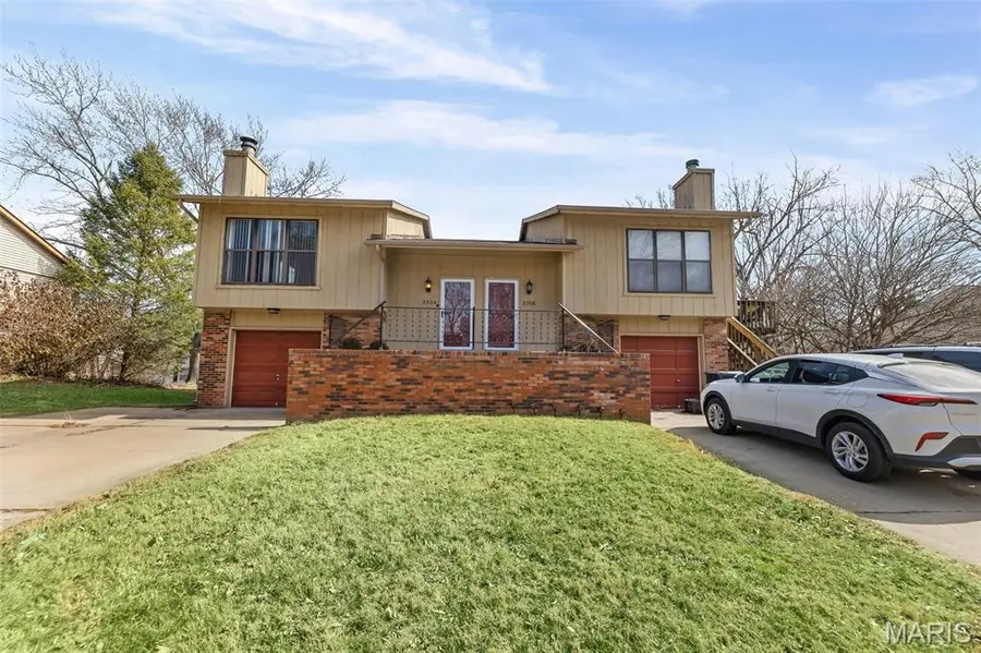 3306 Saratoga Drive #3304/3306, Belleville, IL 62221 - #3