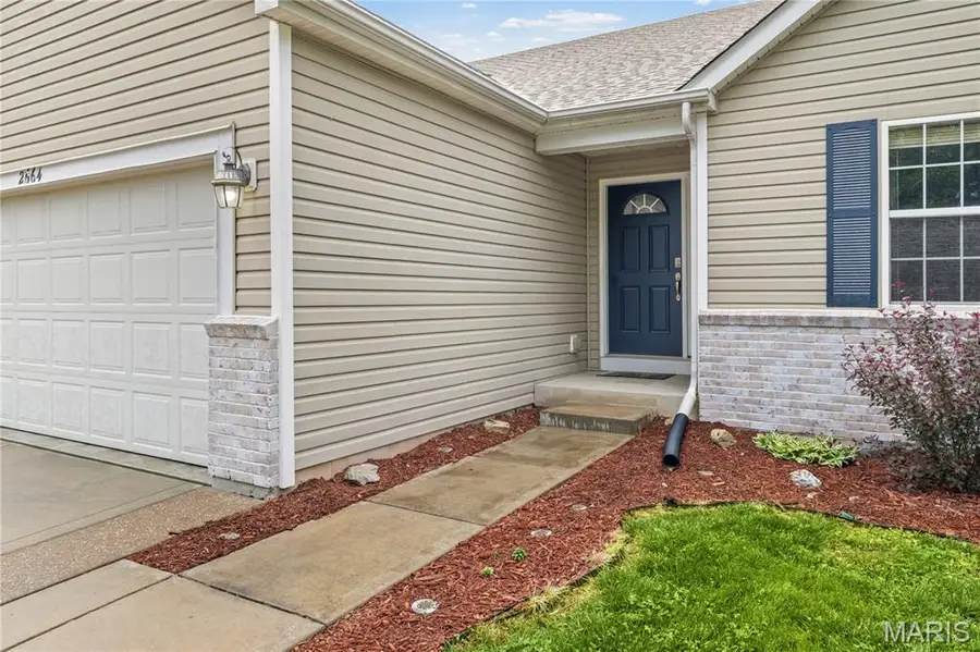 2664 Shorewood Drive, Florissant, MO 63031 - #3