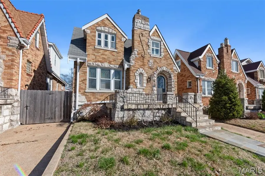 5235 Oleatha Avenue, Saint Louis, MO 63139 - #2