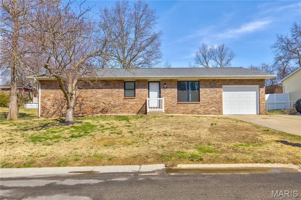 1042 Hillcrest Drive, East Alton, IL 62024 - #1