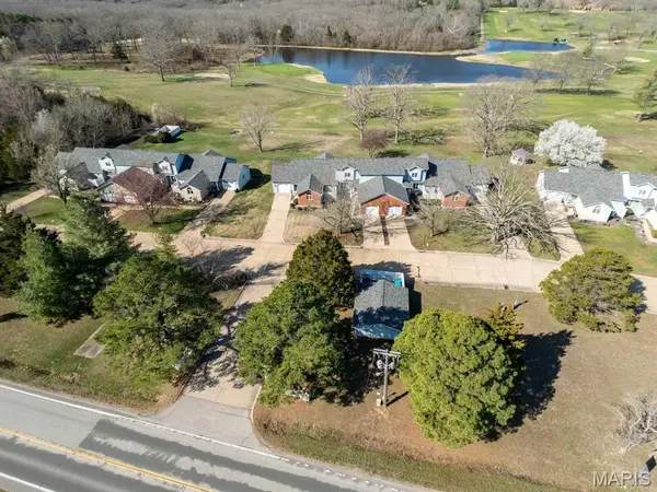 16 Village At 4 #B, Cuba, MO 65453