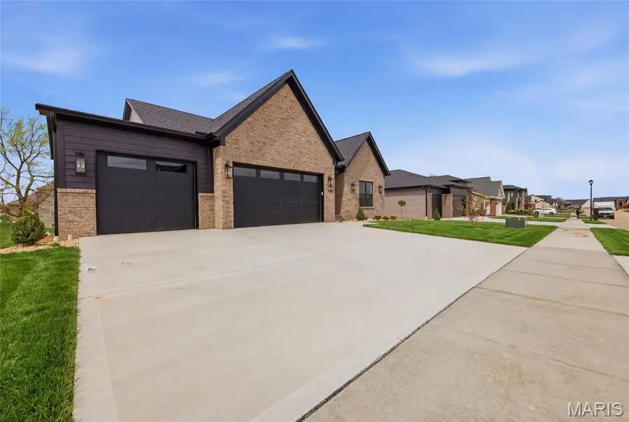 3459 Whiston Lane, Edwardsville, IL 62025 - #2