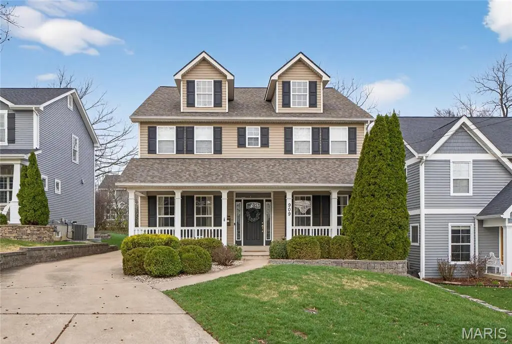 909 Cleveland Avenue, Kirkwood, MO 63122 - #1