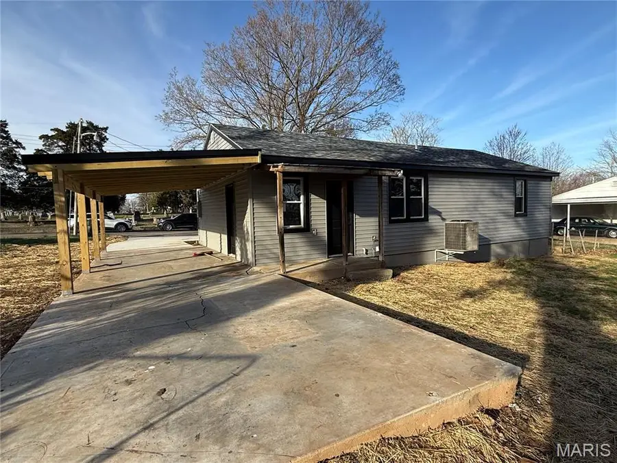 28 Park Street, Farmington, MO 63640 - #3