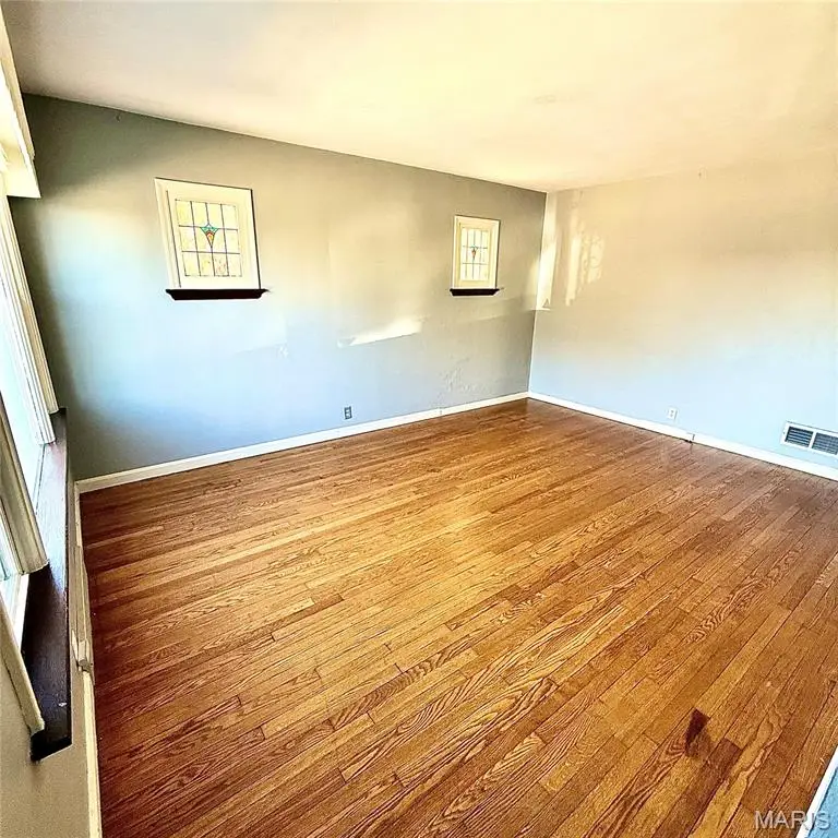 5548 Shaw Avenue, Saint Louis, MO 63110 - #3