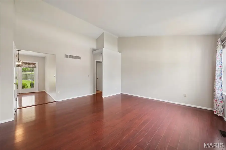 12 Brooker Court, Saint Peters, MO 63376 - #3