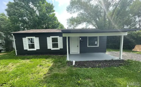 740 Saint Martin, Cahokia, IL 62206