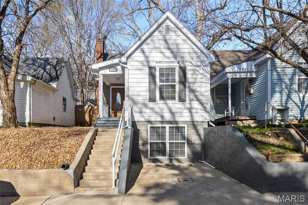 723 N 7th Street, Saint Charles, MO 63301 - #1