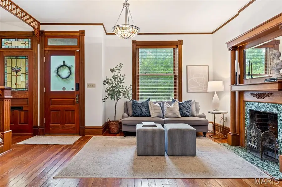 3317 Indiana Avenue, Saint Louis, MO 63118 - #2