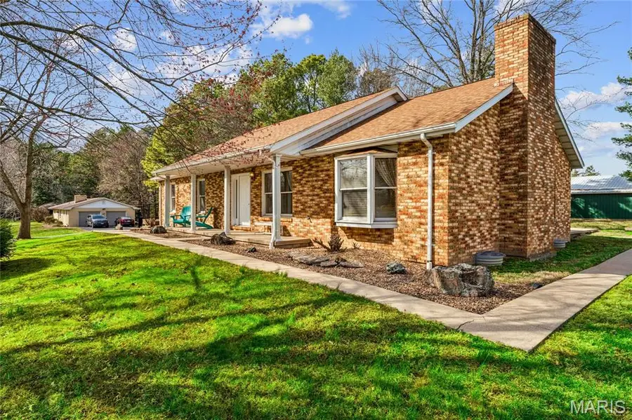 3 Price Drive, Troy, IL 62294 - #2