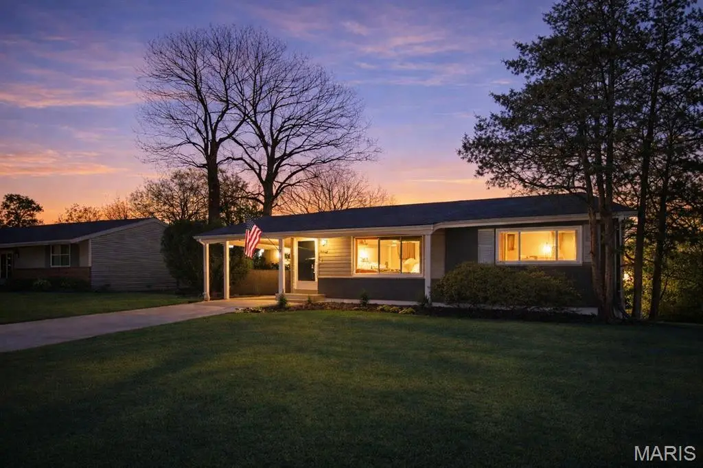 11072 Galaxy Drive, Maryland Heights, MO 63043 - #1