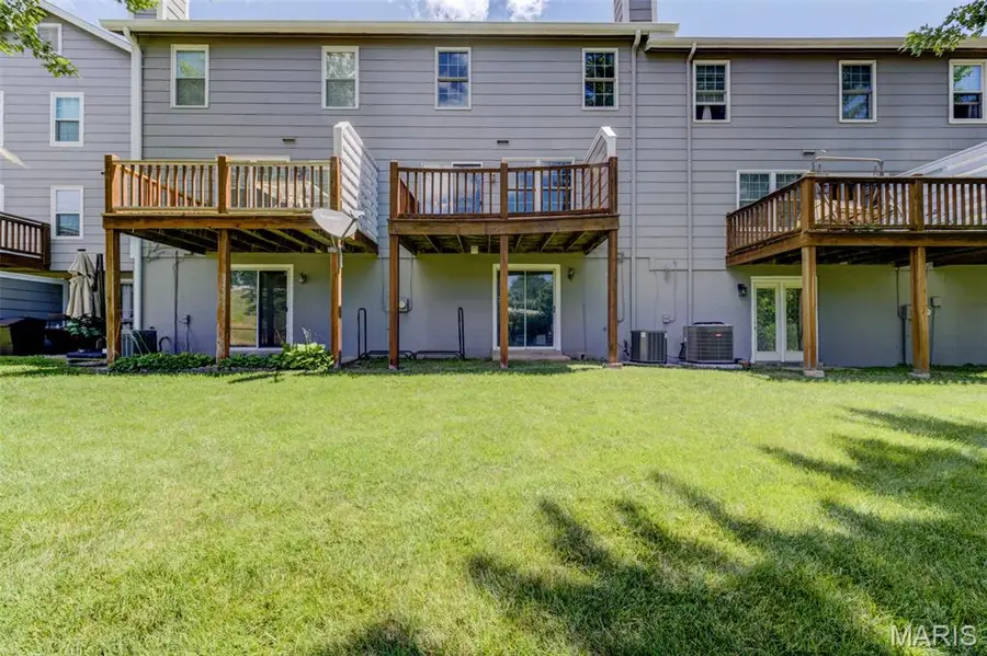 12069 Autumn Lakes Drive, Maryland Heights, MO 63043 - #3