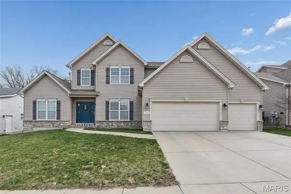 1232 Cashmere Lane, St Peters, MO 63376