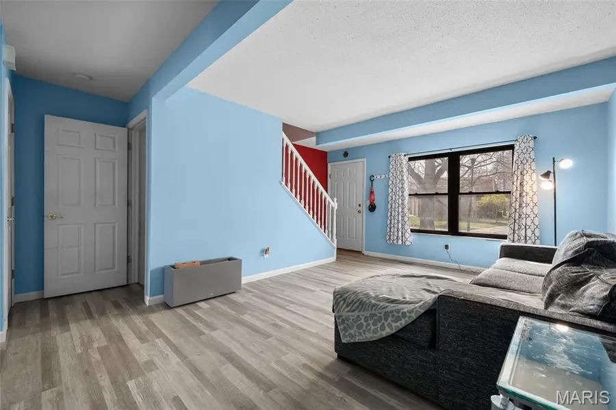 2364 Charlemagne Drive #A, Maryland Heights, MO 63043 - #2