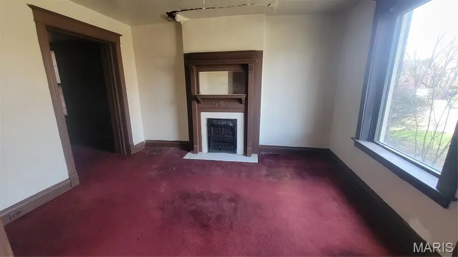 4410 Red Bud Avenue, Saint Louis, MO 63115 - #3