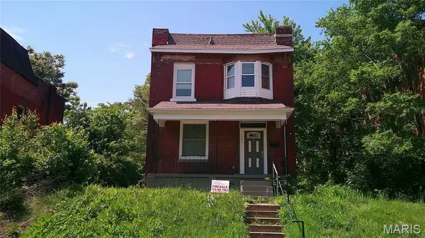 1389 Hamilton Avenue, St Louis, MO 63112