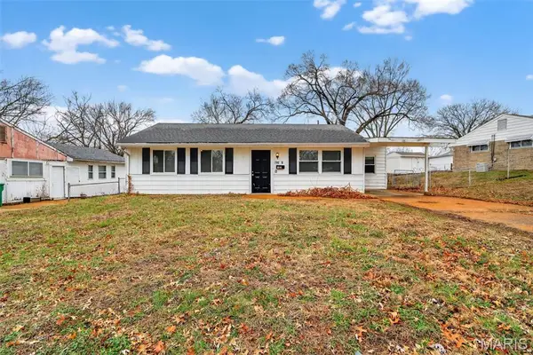 7809 Ellington Drive, St Louis, MO 63121