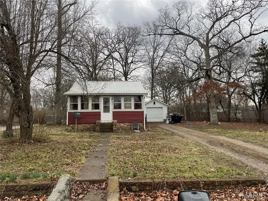 567 N Lakeshore Drive, Bismarck, MO 63624 - #2