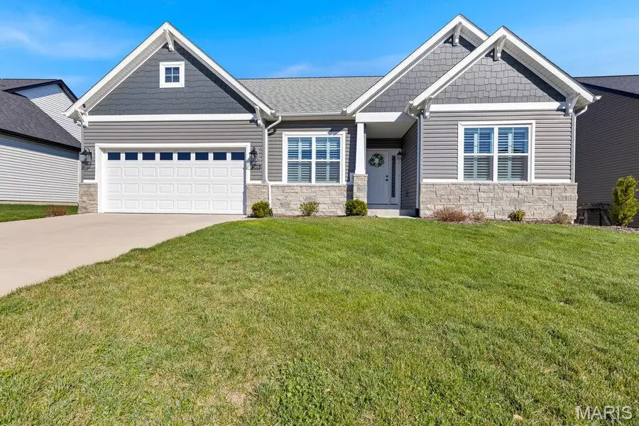 2609 Windsor Crest Court, Belleville, IL 62221 - #2