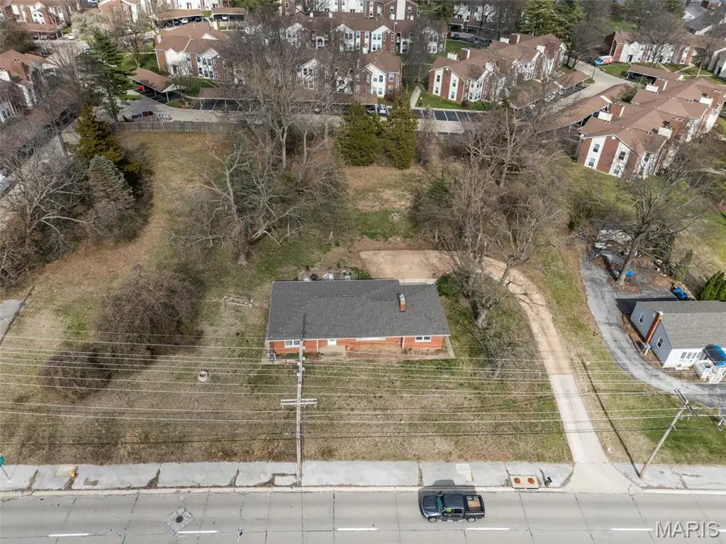 960 Chesterfield Parkway E, Chesterfield, MO 63017 - #1