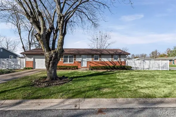 200 Utah Place, Bethalto, IL 62010