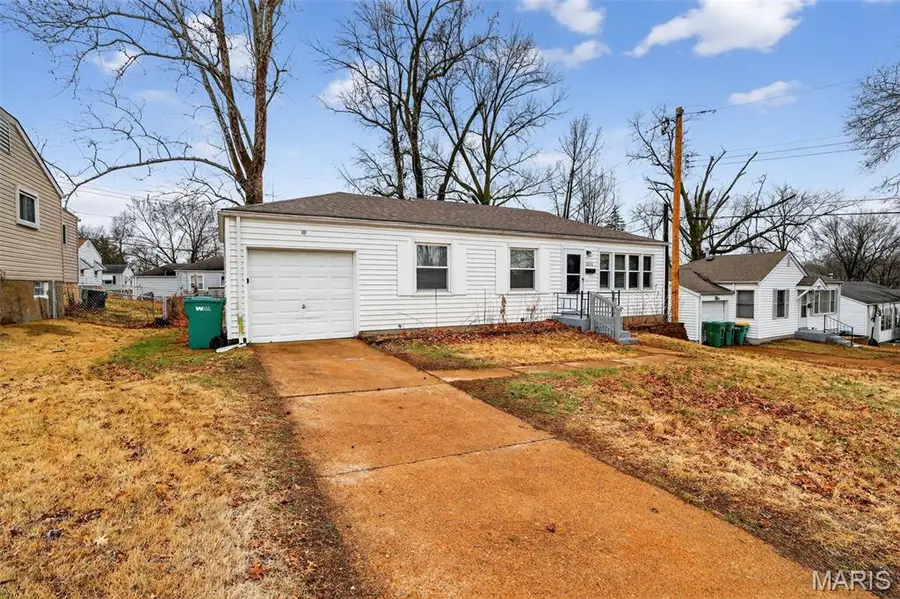 1212 Kilgore Drive, Saint Louis, MO 63137 - #3