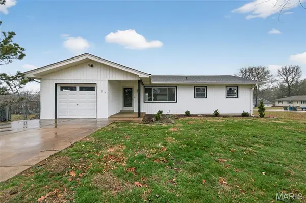 67 Strecker Road, Ellisville, MO 63011