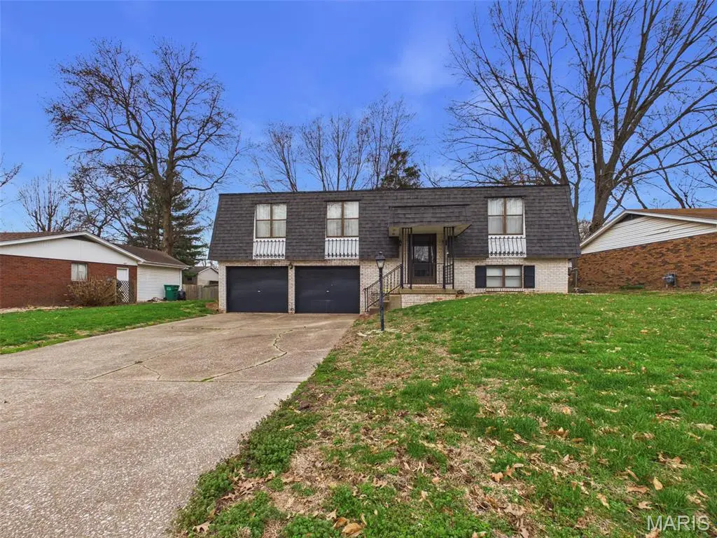 109 San Mateo Drive, Belleville, IL 62221 - #1