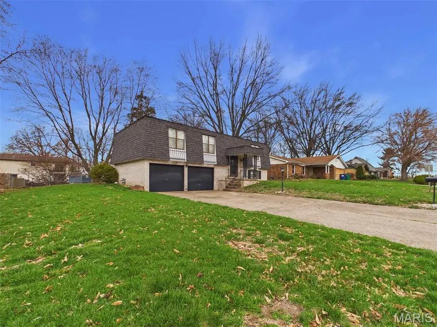 109 San Mateo Drive, Belleville, IL 62221 - #2