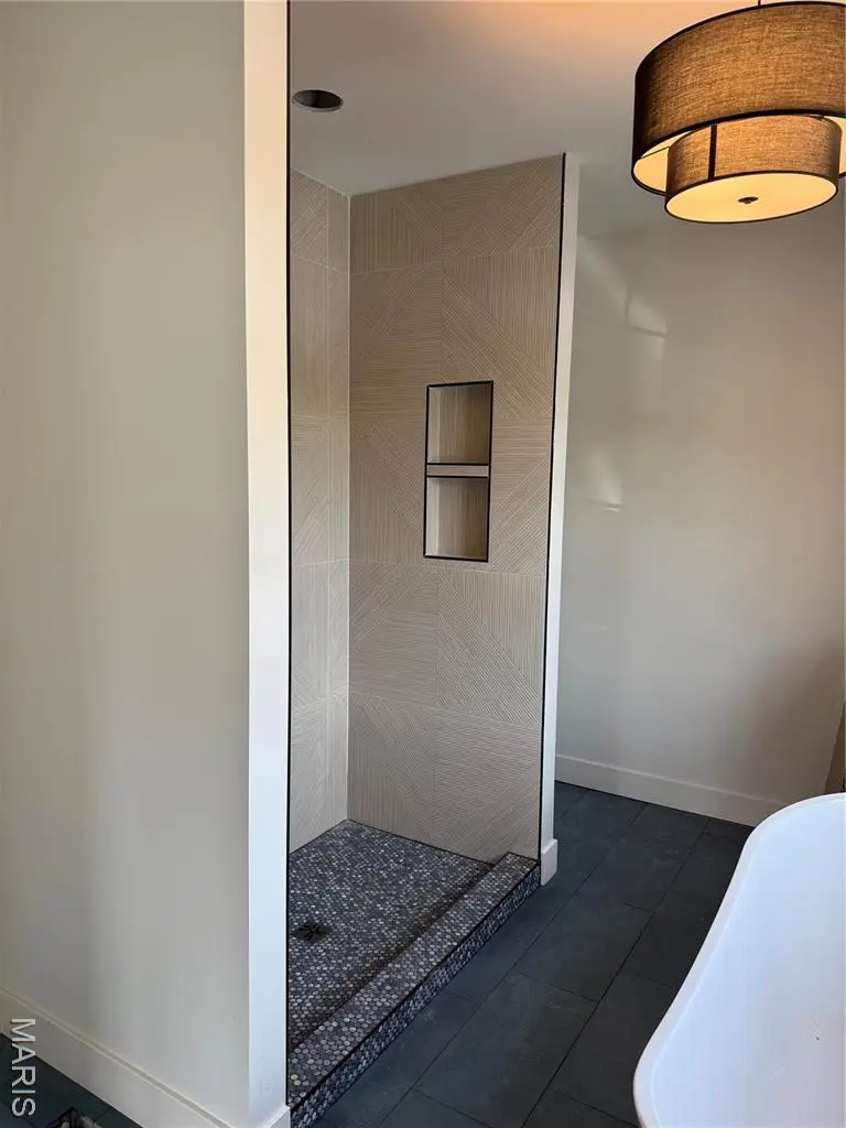 8935 Idell Creek, Hannibal, MO 63401 - #2