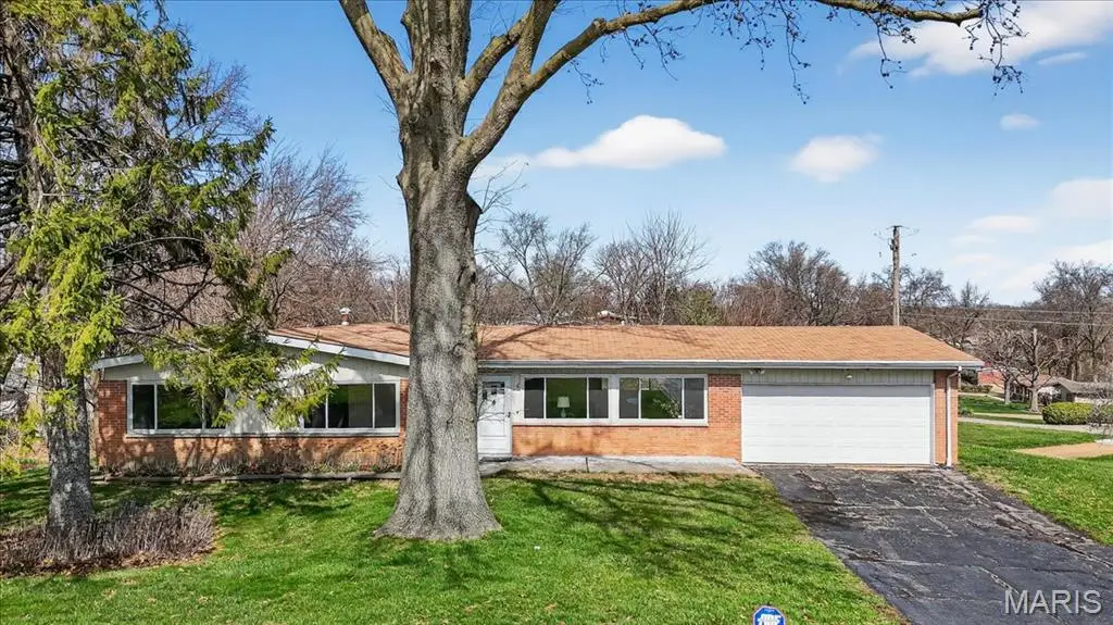 6 Nassau Circle, Saint Louis, MO 63146 - #1