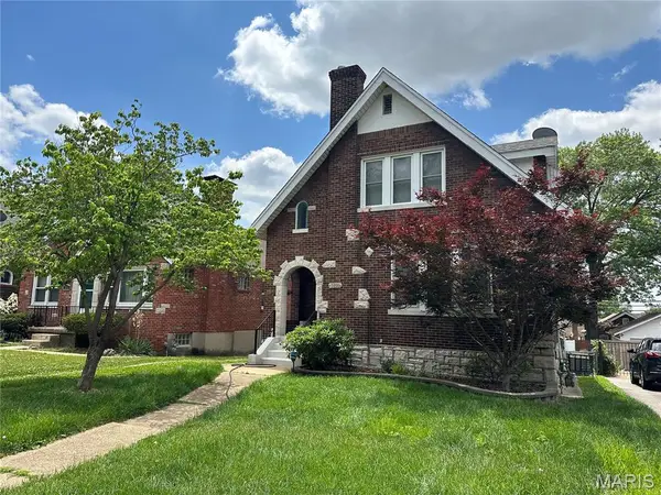 3854 Loughborough Avenue, St Louis, MO 63116