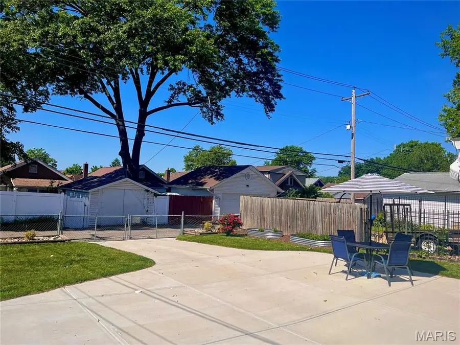 3854 Loughborough Avenue, Saint Louis, MO 63116 - #2