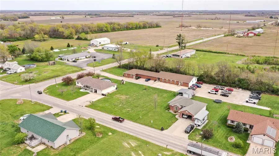 0 S June Street, Jerseyville, IL 62052 - #3