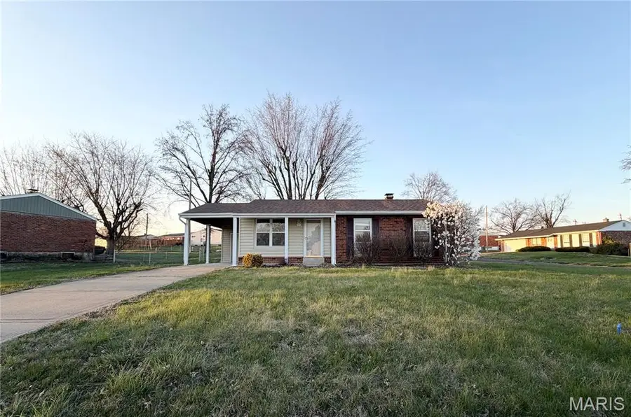 5405 Butler Hill Estates Drive, Saint Louis, MO 63128 - #2