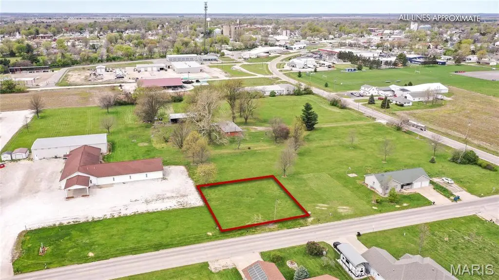 512 S June Street, Jerseyville, IL 62052 - #1