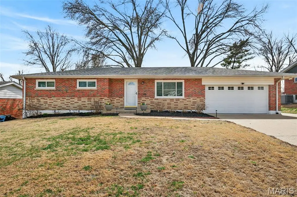 9840 Lakeford Lane, Saint Louis, MO 63123 - #1