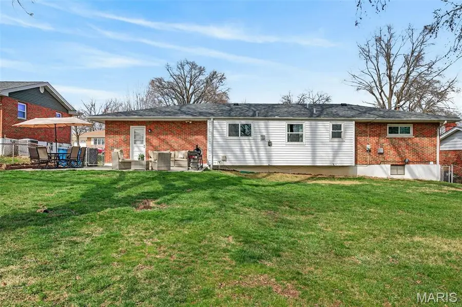 9840 Lakeford Lane, Saint Louis, MO 63123 - #3