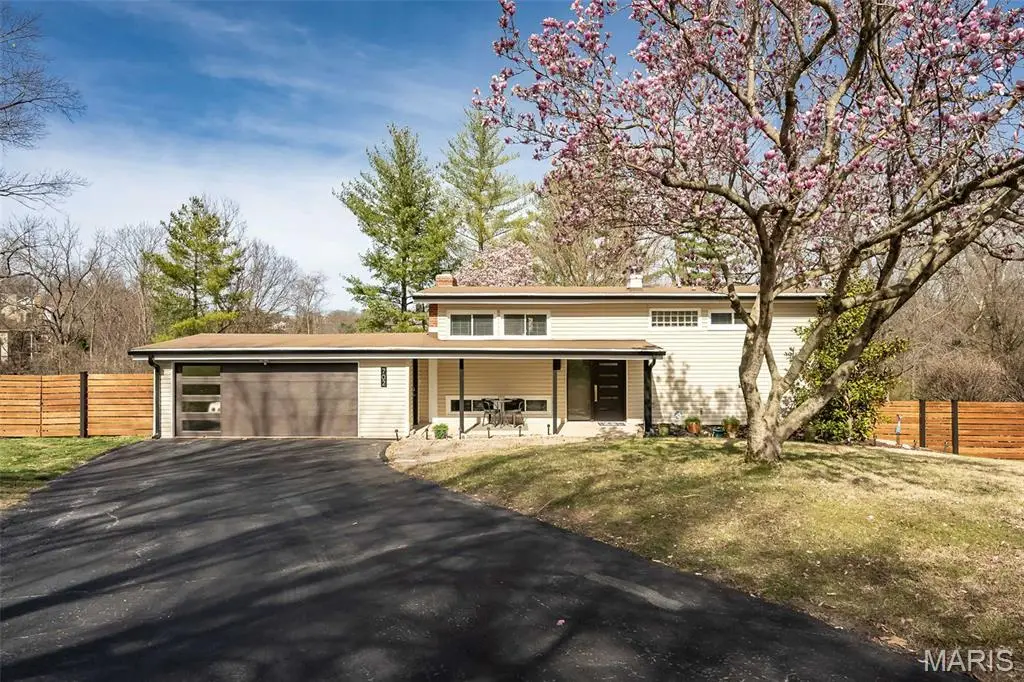 702 Culloden Road, Saint Louis, MO 63122 - #1