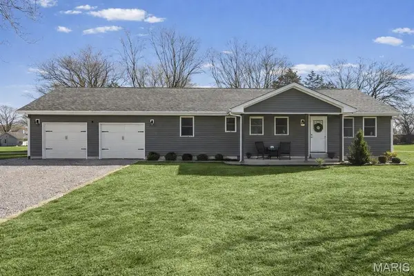 203 S Walnut Street, Modesto, IL 62667