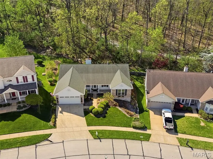 3067 Crystal Lake Drive, Saint Louis, MO 63129 - #3