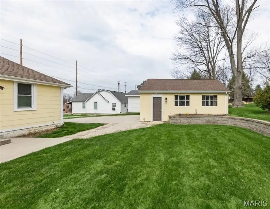 418 S Main Street, Shiloh, IL 62269 - #3