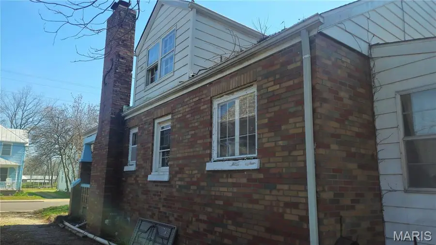 135 S Main, Ste Genevieve, MO 63670 - #3