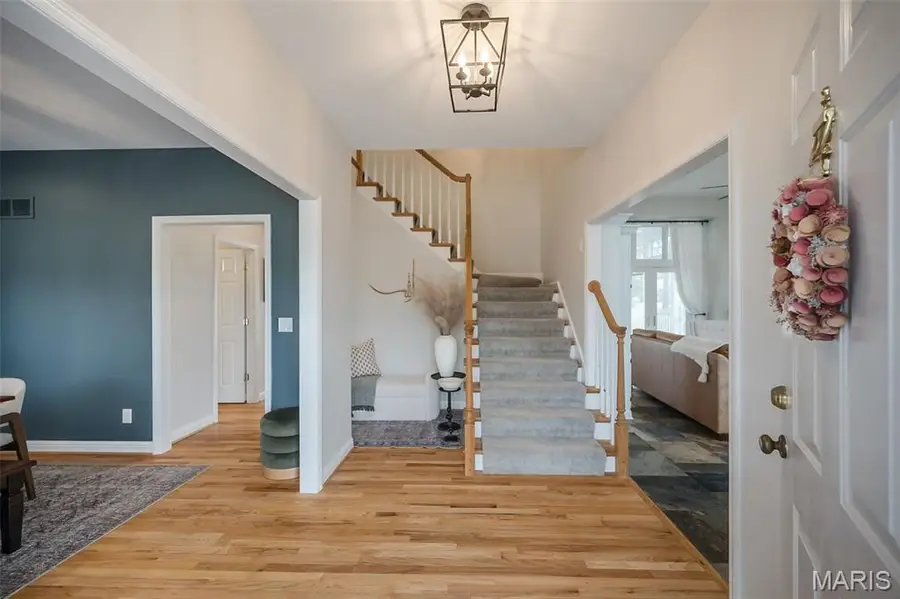 2134 Lakeview Drive, Crystal Lake Park, MO 63131 - #2