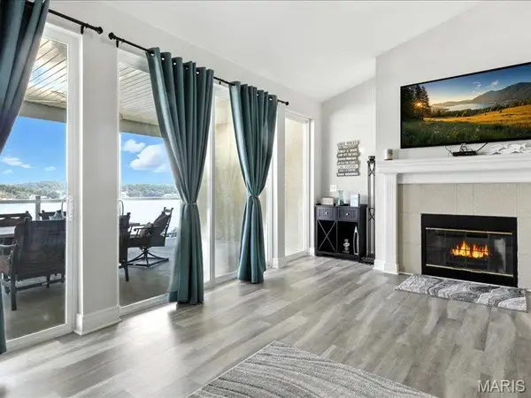 230 Plaza Gardens Court #5B, Camdenton, MO 65020