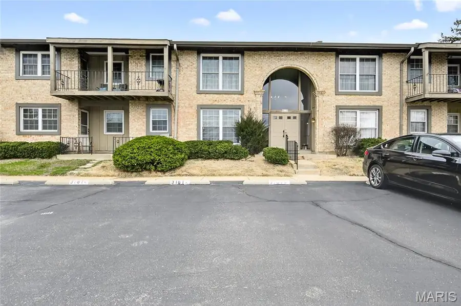 3181 Carefree Lane #A, Florissant, MO 63033 - #3